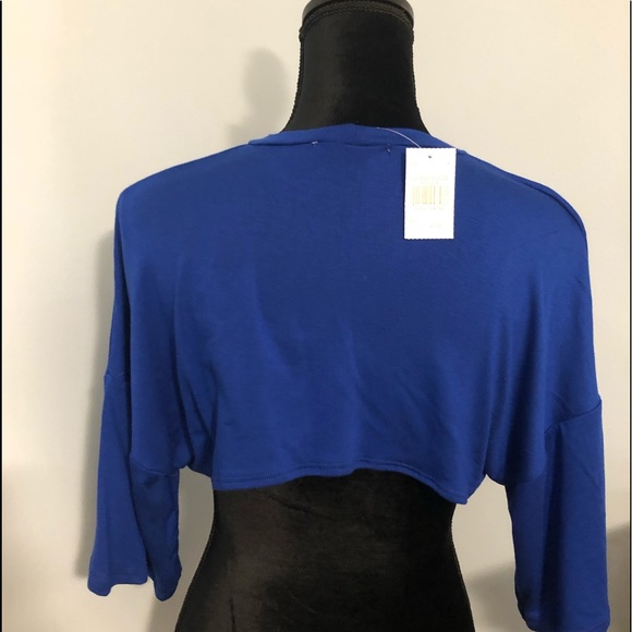 Crop cover-up - Picture 2 of 3